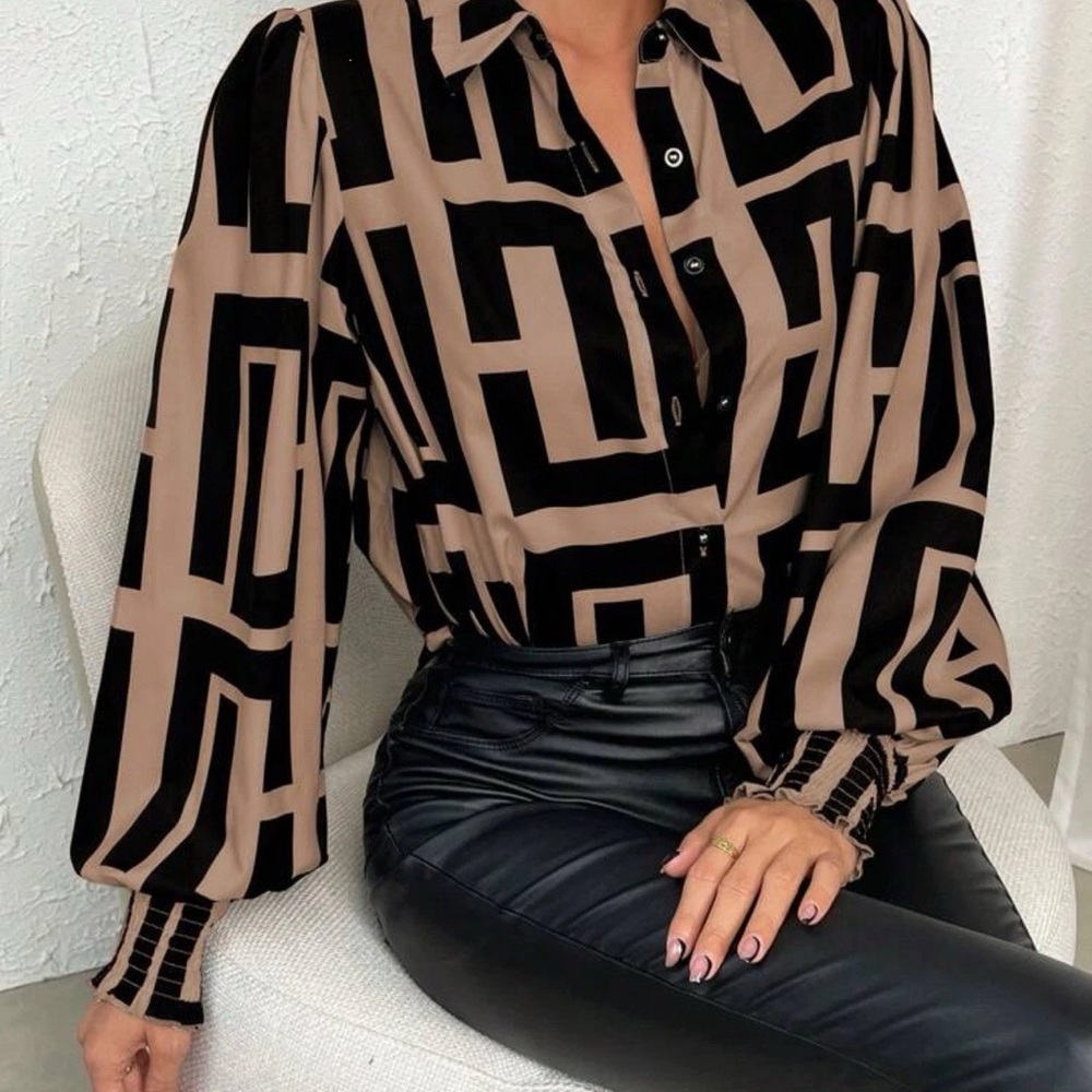 SHEIN Black and Tan Graphic Blouse with Notched Collar